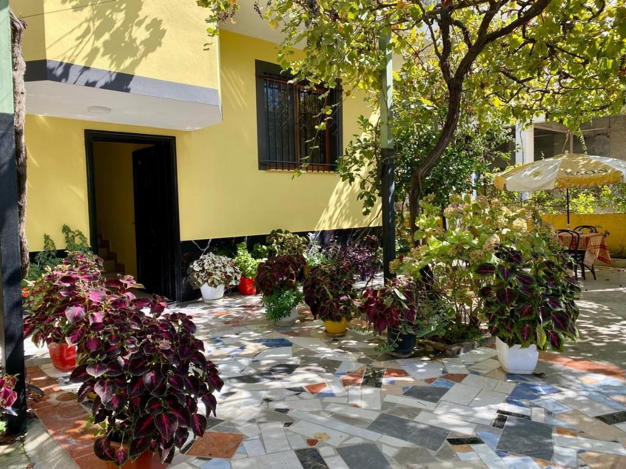 H&A Guest House Golem  Exterior photo